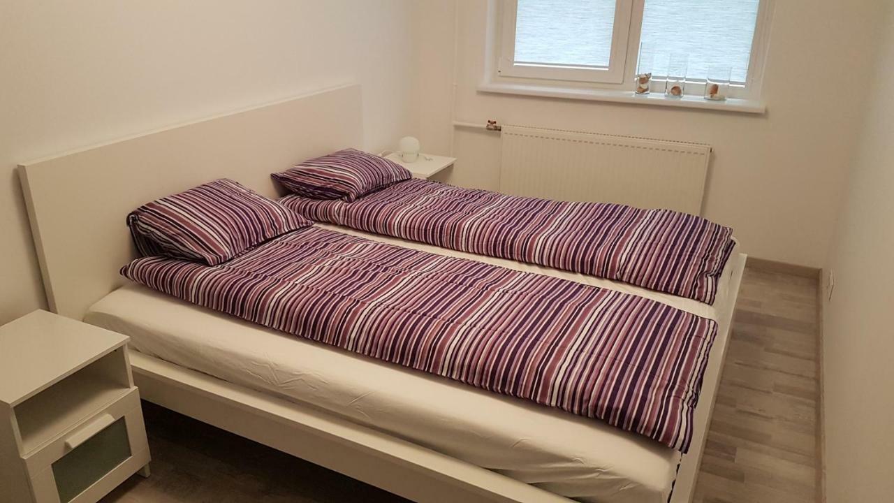J&E Neries Apartment Kaunas Ngoại thất bức ảnh