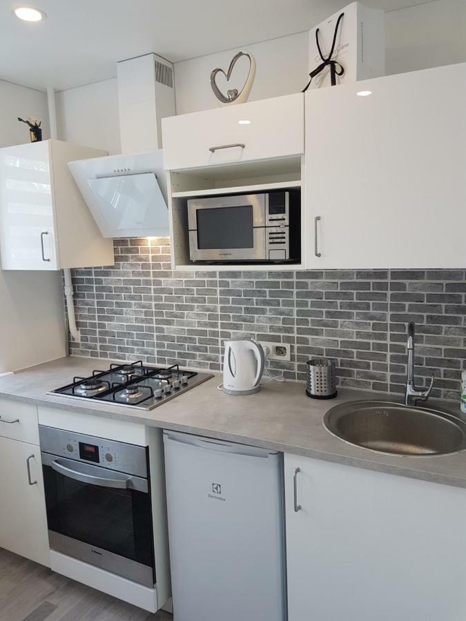 J&E Neries Apartment Kaunas Ngoại thất bức ảnh